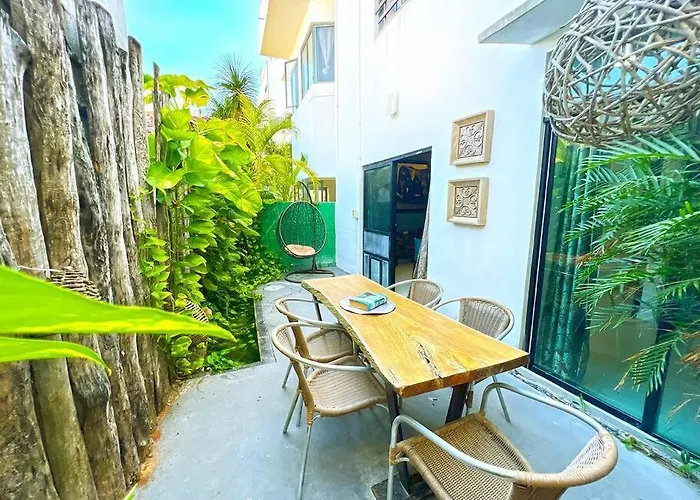 Apartamento Beachside Oasis ! Spacious ½ Block From The *